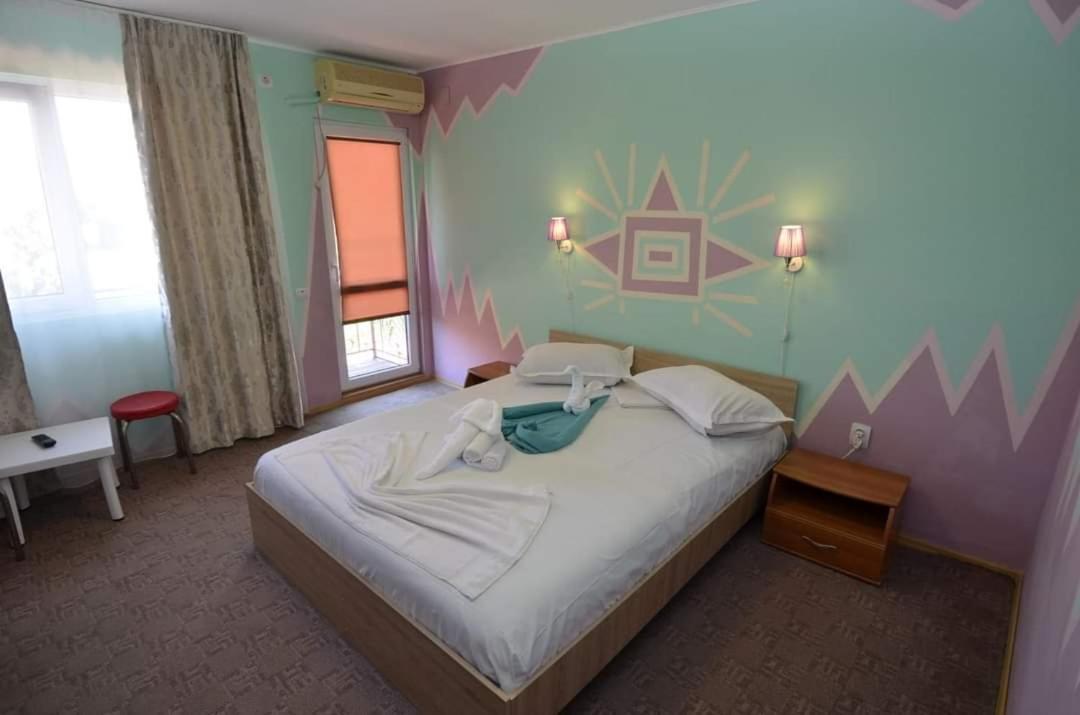 Hotel Vila Robert Schitu Zewnętrze zdjęcie