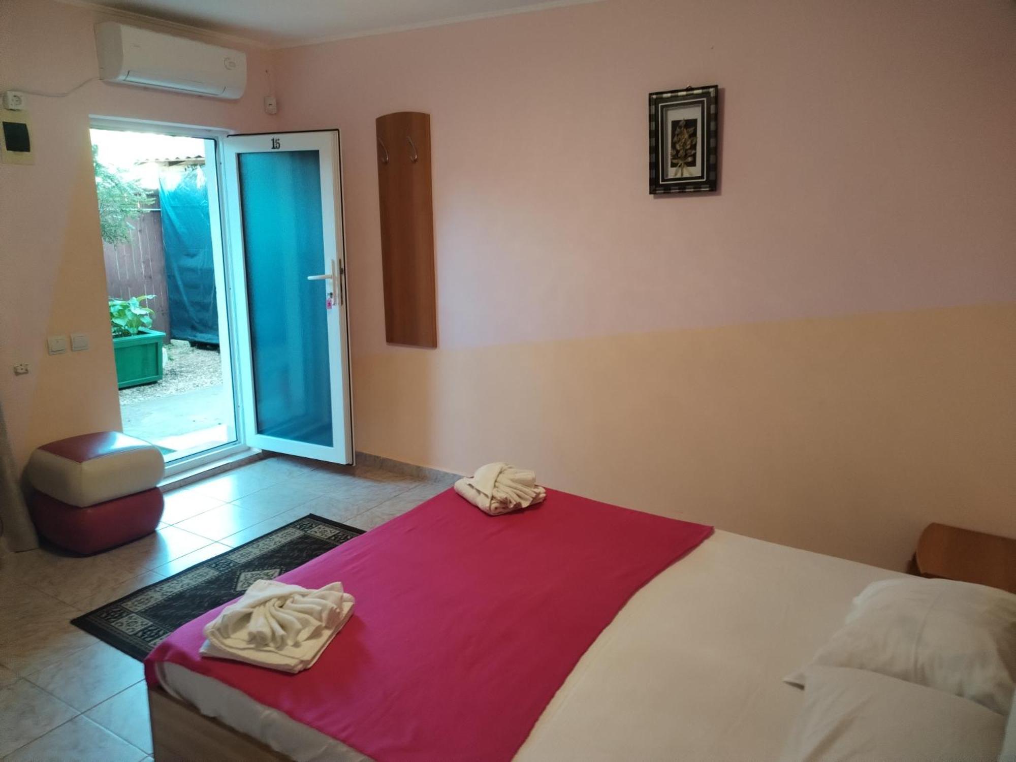 Hotel Vila Robert Schitu Zewnętrze zdjęcie