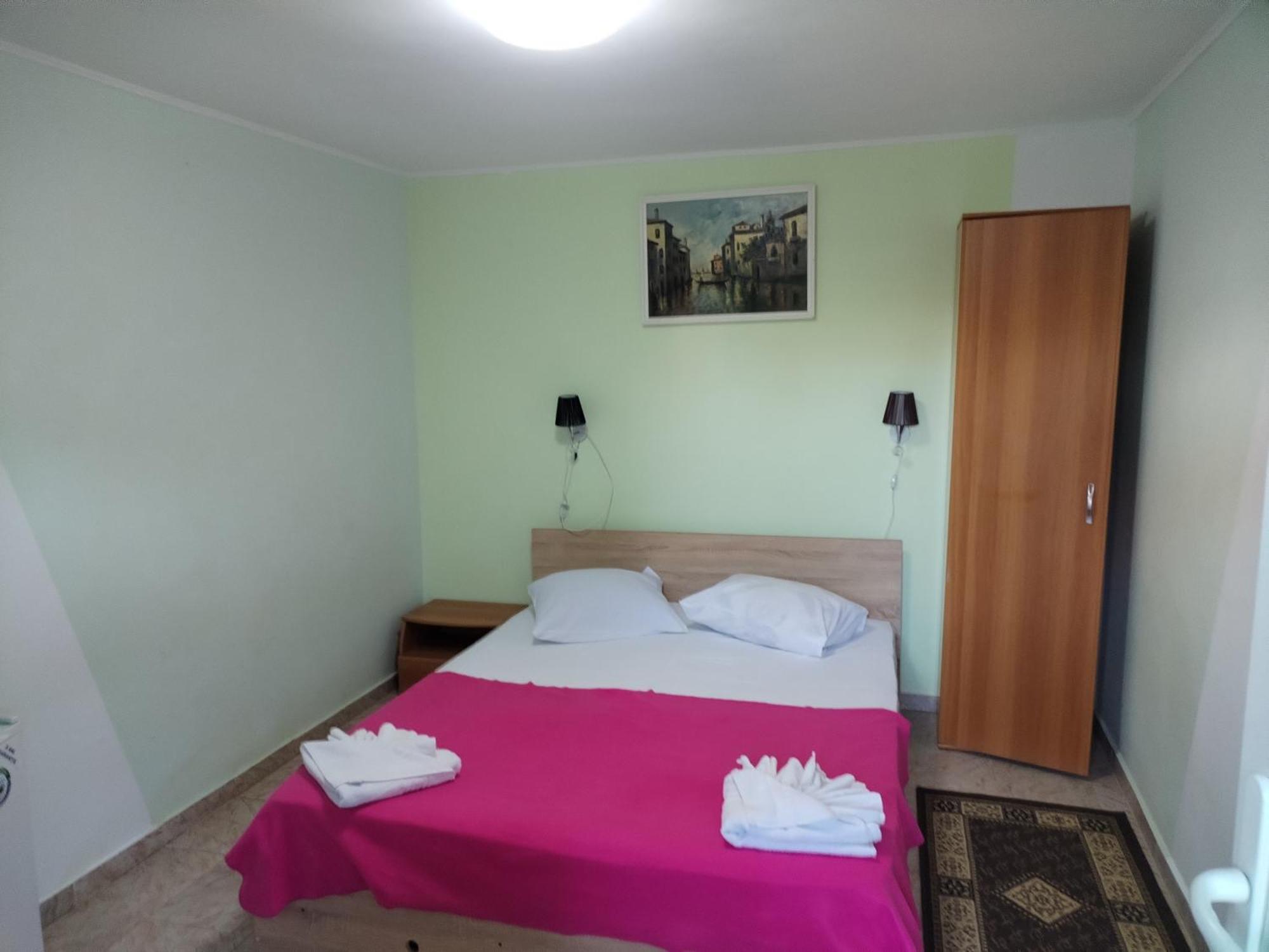 Hotel Vila Robert Schitu Zewnętrze zdjęcie